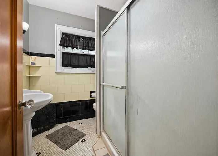 Holiday home Private With Full Bed Cozy And Quiet *